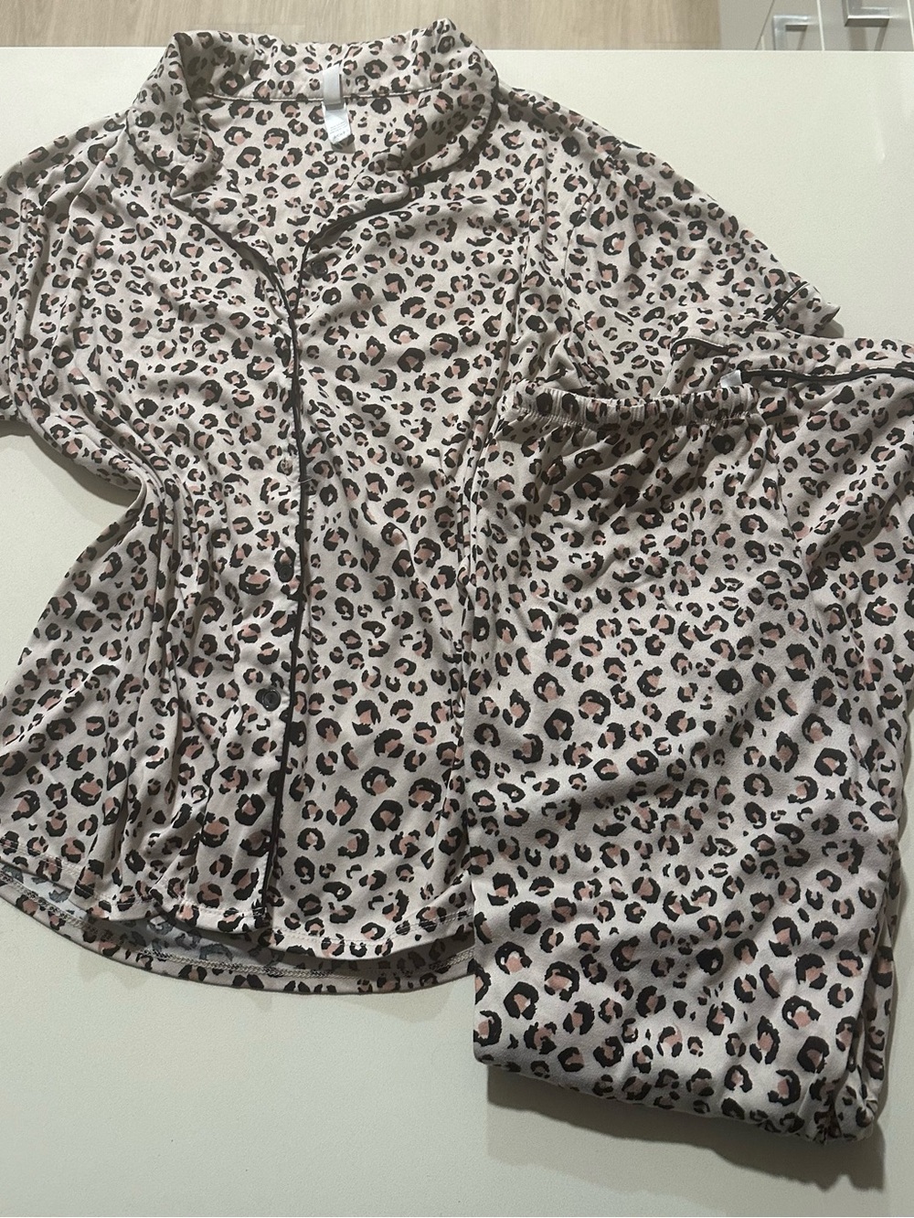 Leopard Print Pajama Set - Women's tan & Black Sleepwear